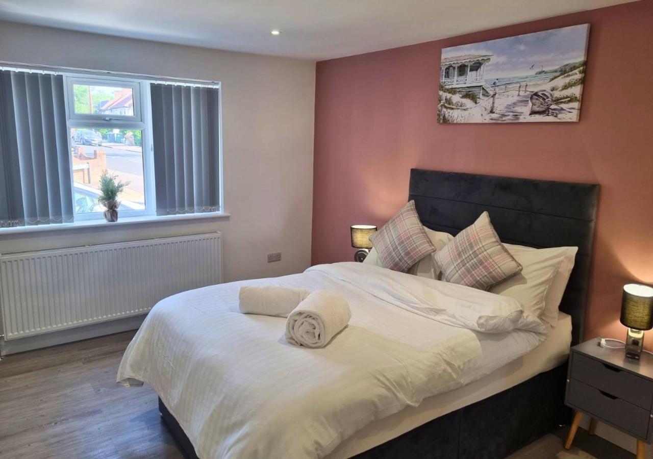 The Coppice Apartment Watford  Exterior photo