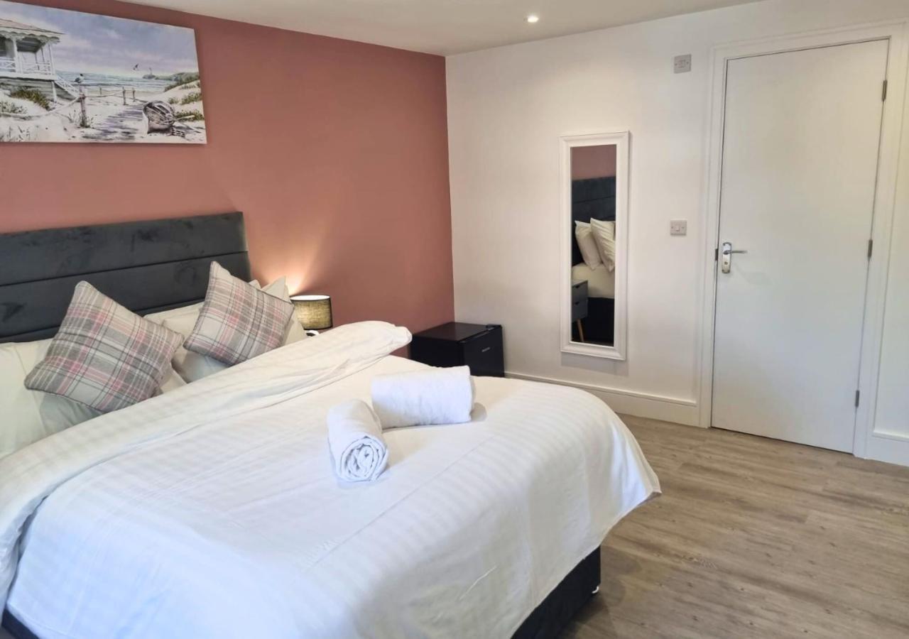 The Coppice Apartment Watford  Exterior photo